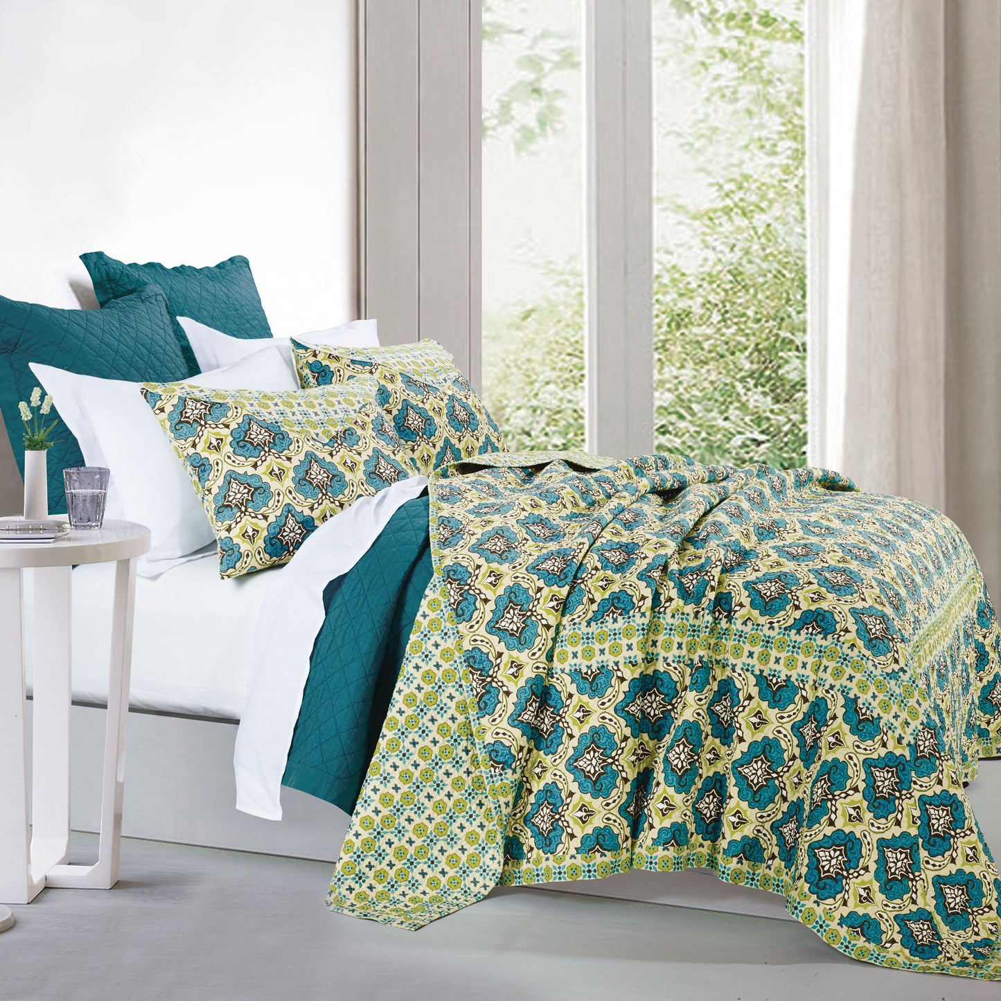 Salado - King Reversible Quilt Set (Set of 3) - Green / Yellow