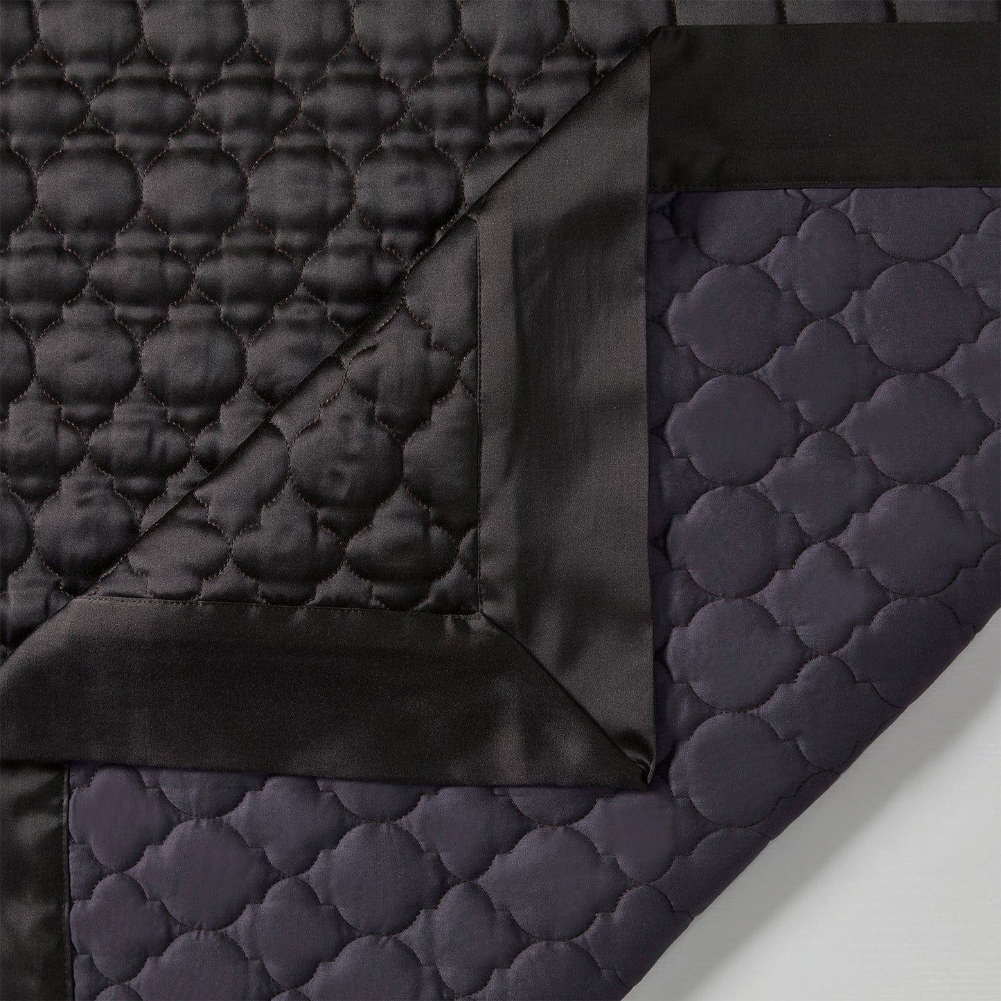 High Shine Satin - King Quatrefoil Quilt - Espresso