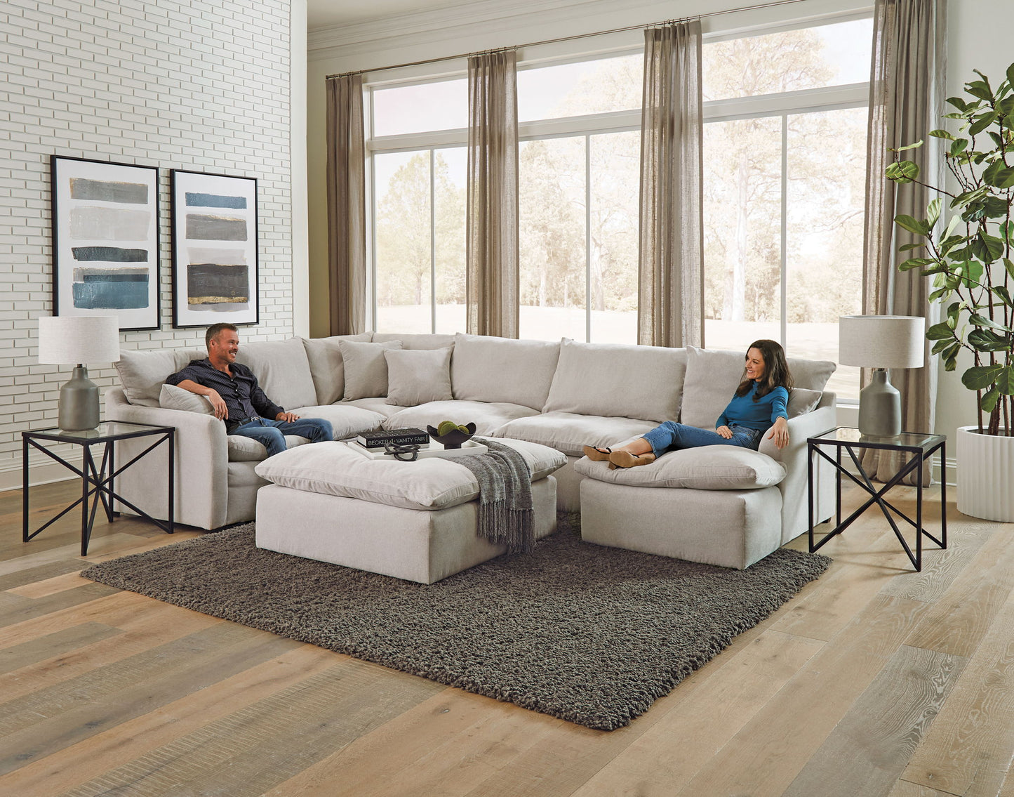 Harper - Sectional With Cocktail Ottoman