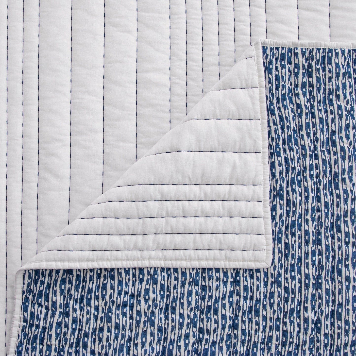 Indigo - Full/Queen Staccato Reversible Quilt Set (Set of 3) - Blue / White