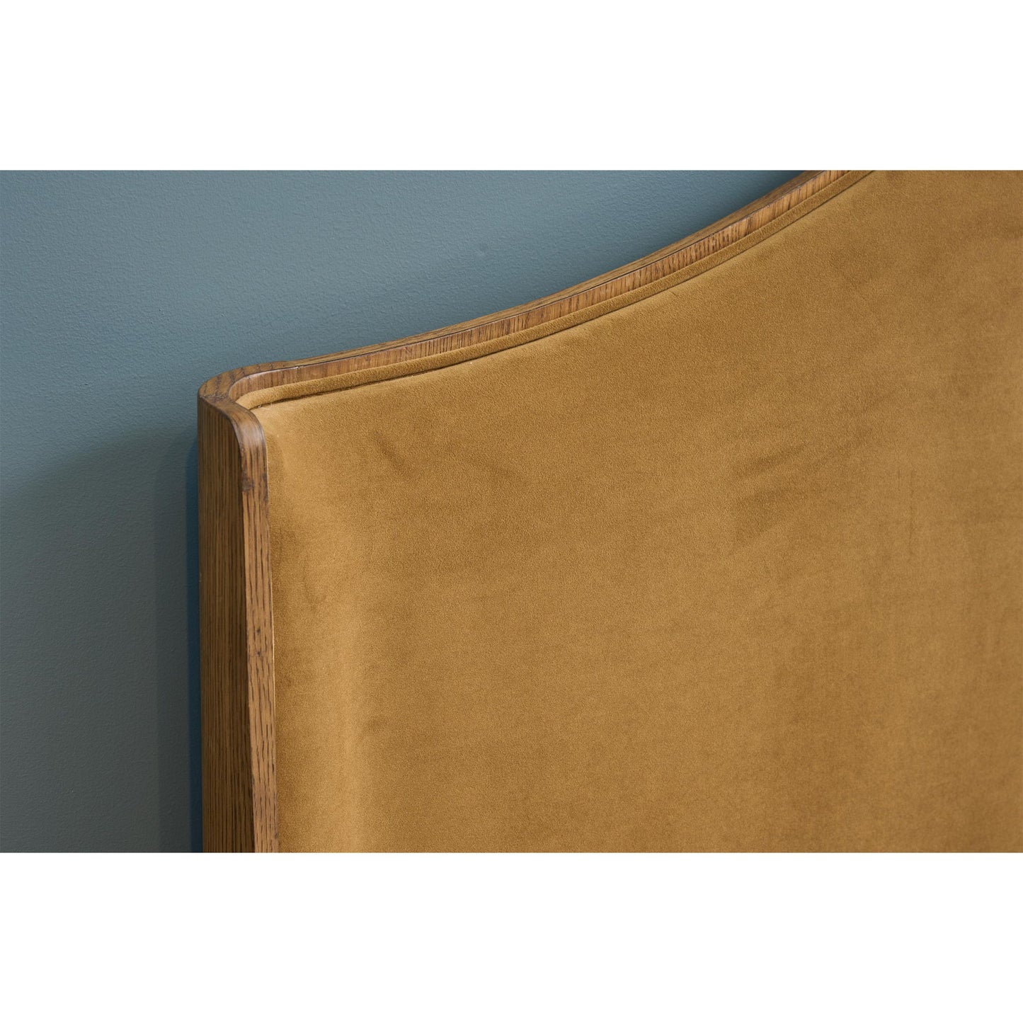 Halbrooke - Upholstered Bed