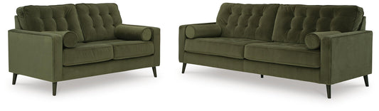Reveon Lakes Sofa and Loveseat