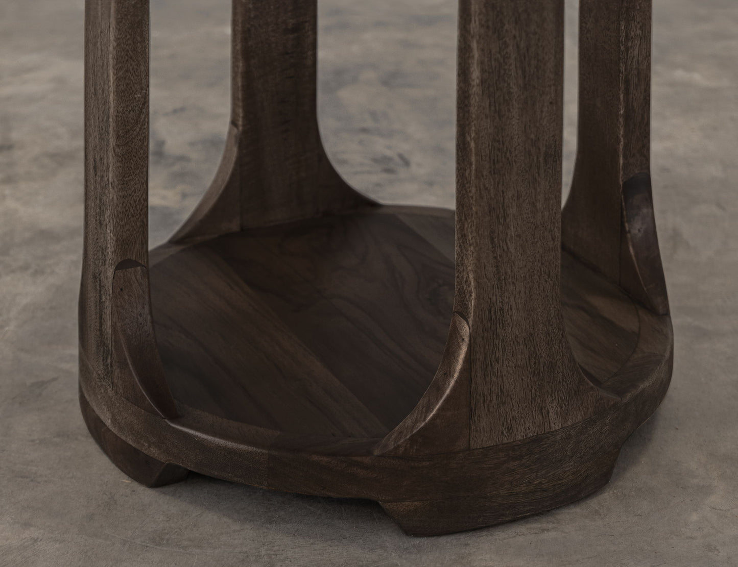 Balam - 1 Shelf Table