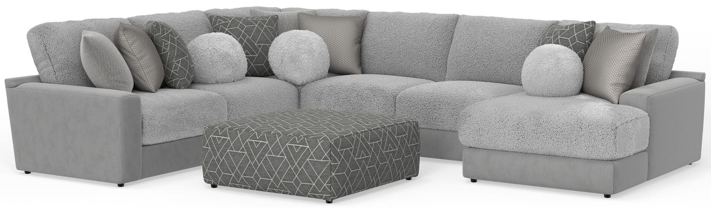 Canyon - 4 Piece Sectional With Cuddler Seat Cushions, Included Accent Pillows And Cocktail Ottoman (Right Side Facing Chaise) - Platinum