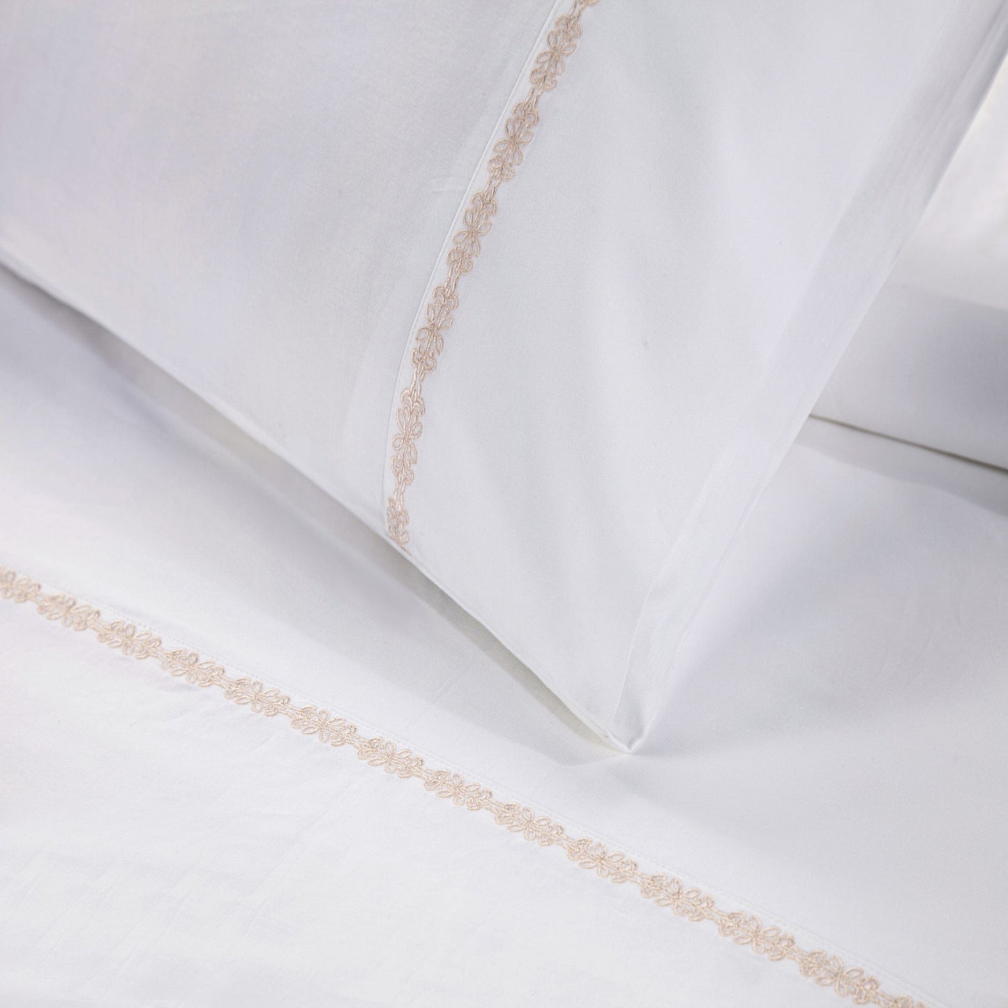 Laurel Sheet - Twin 350TC Laurel Embroidered Border Sheet Set (Set of 3) - Blush