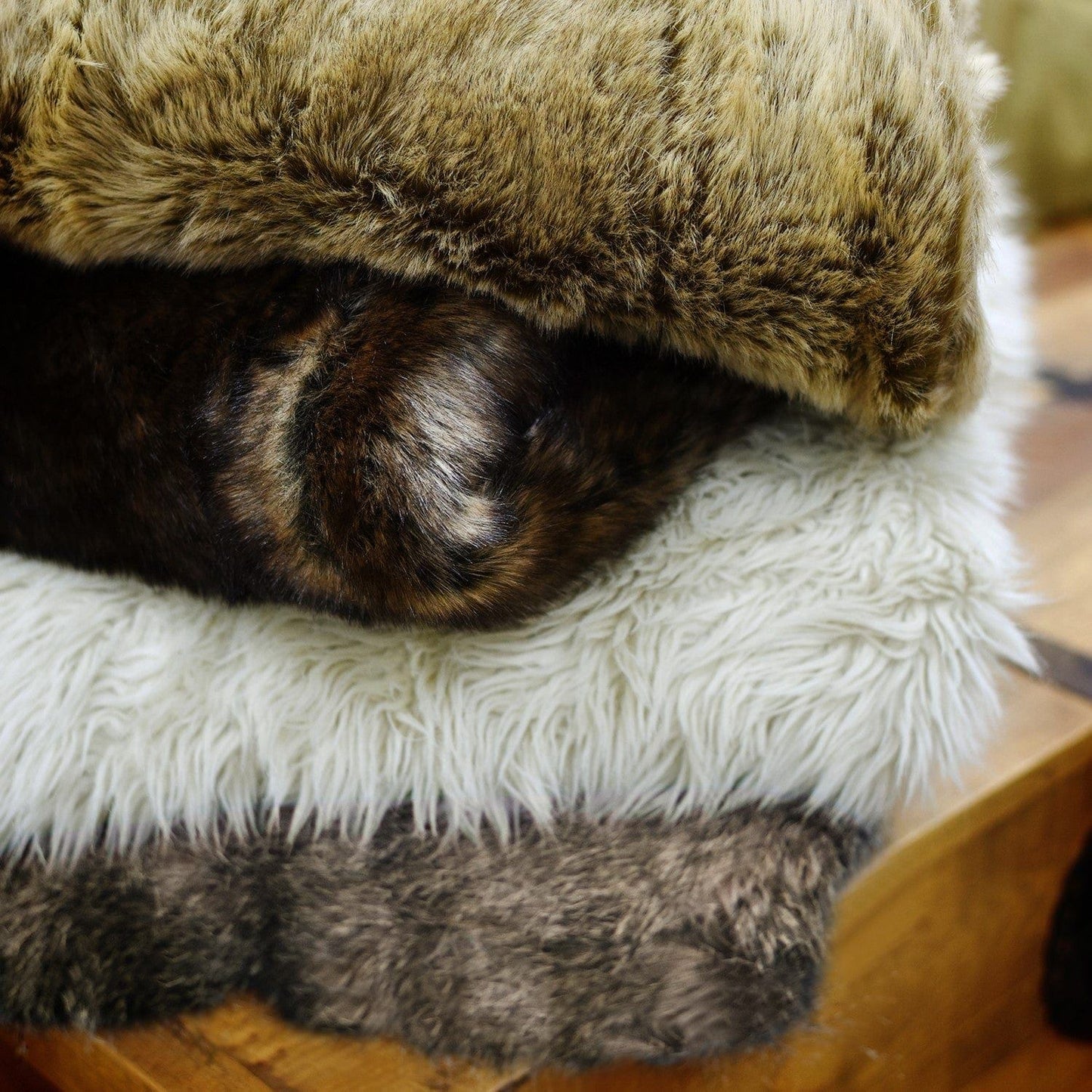 Wolf Fur - Faux Wolf Fur Throw Blanket - Brown
