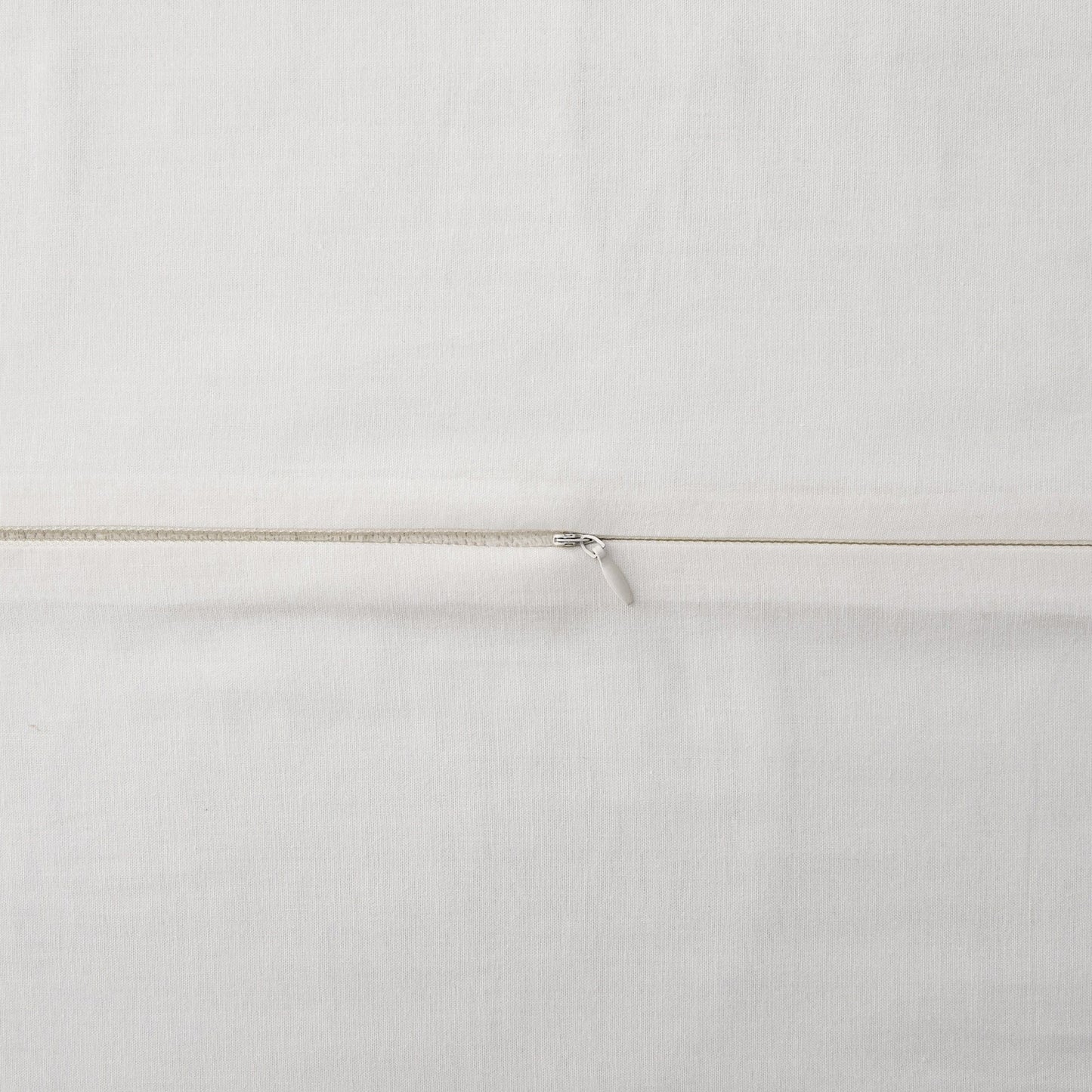 Verona Matelasse - Queen Comforter Set (Set of 3) - Vintage White