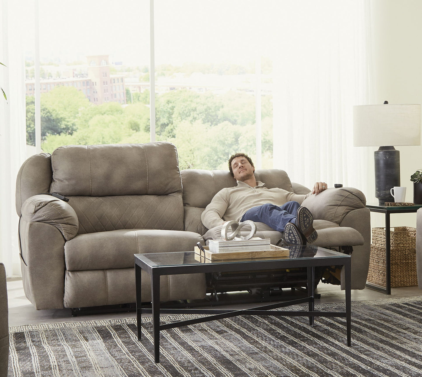 Flynn - Power Lay Flat Reclining Sofa Power Adjustable Headrest & Lumbar And Dual Heat & Massage - Fig