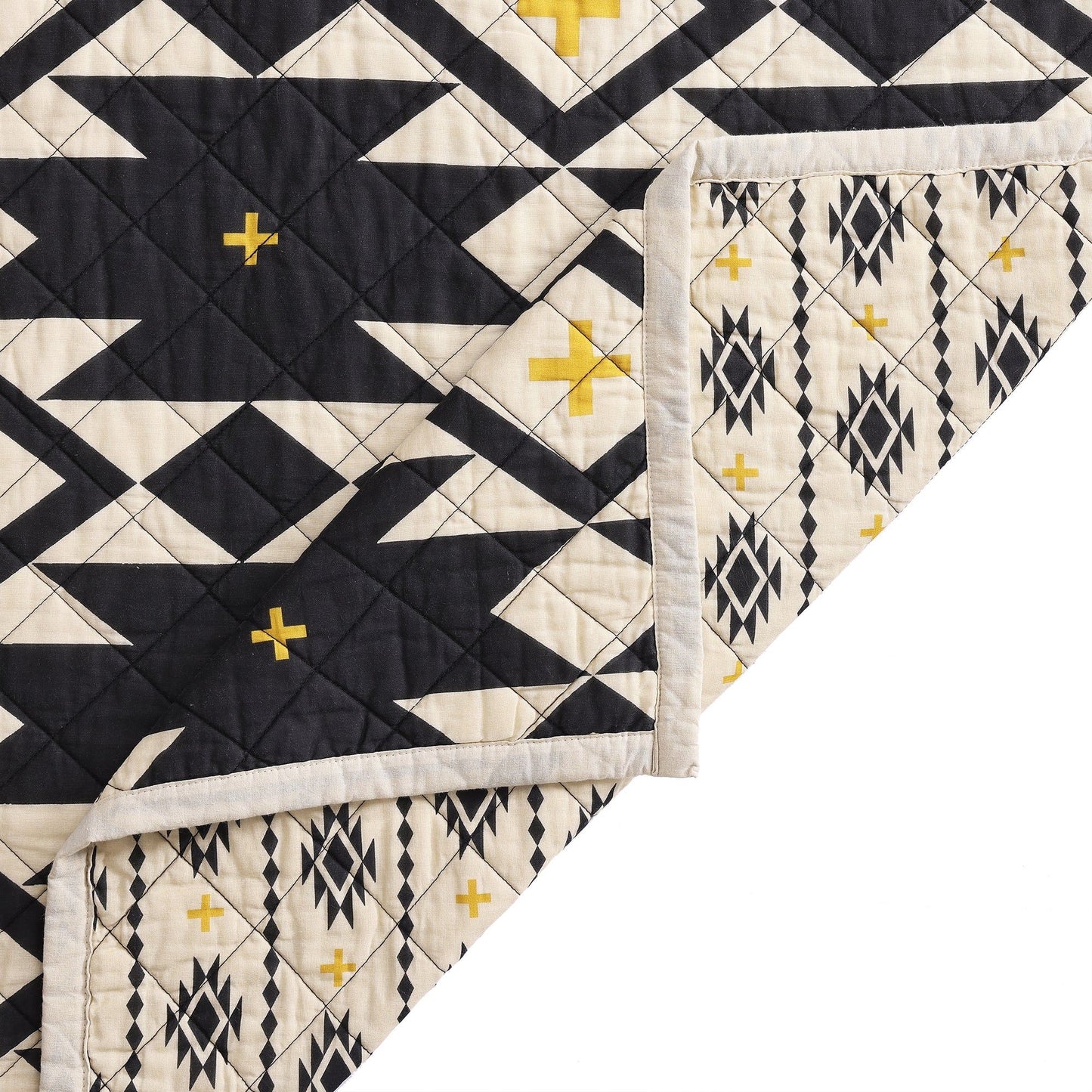 High Desert - Full/Queen Reversible Quilt Set (Set of 3) - Black