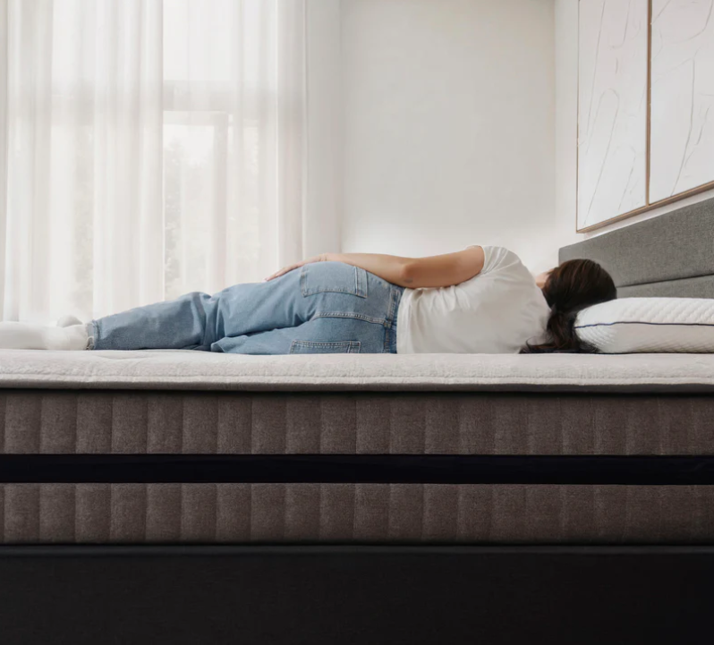 Sleeptone 10" Hybrid Mattress Plush