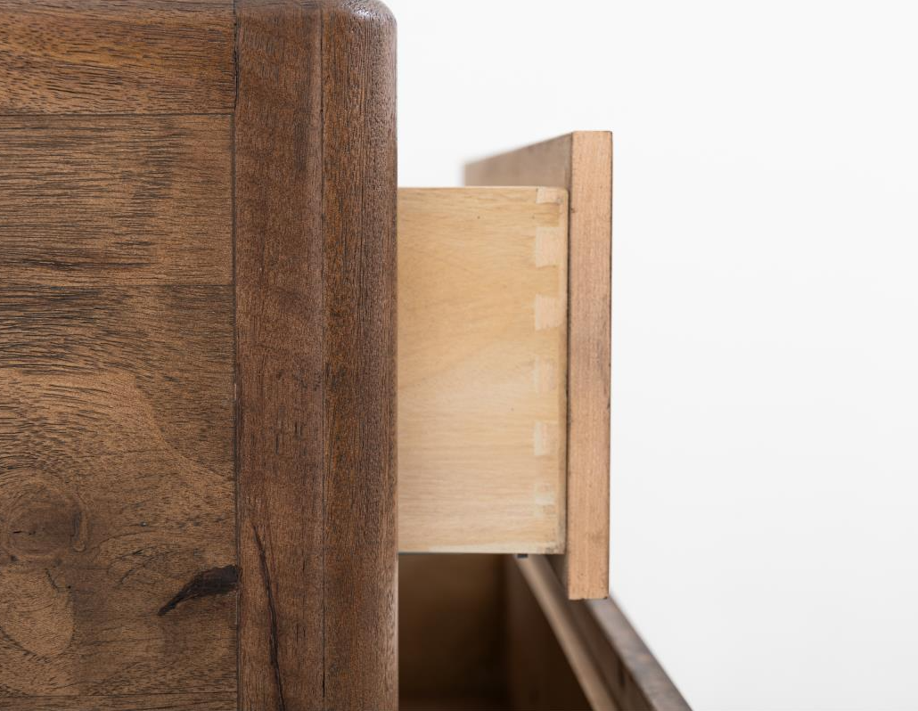 Praga Bedroom Group by IFD