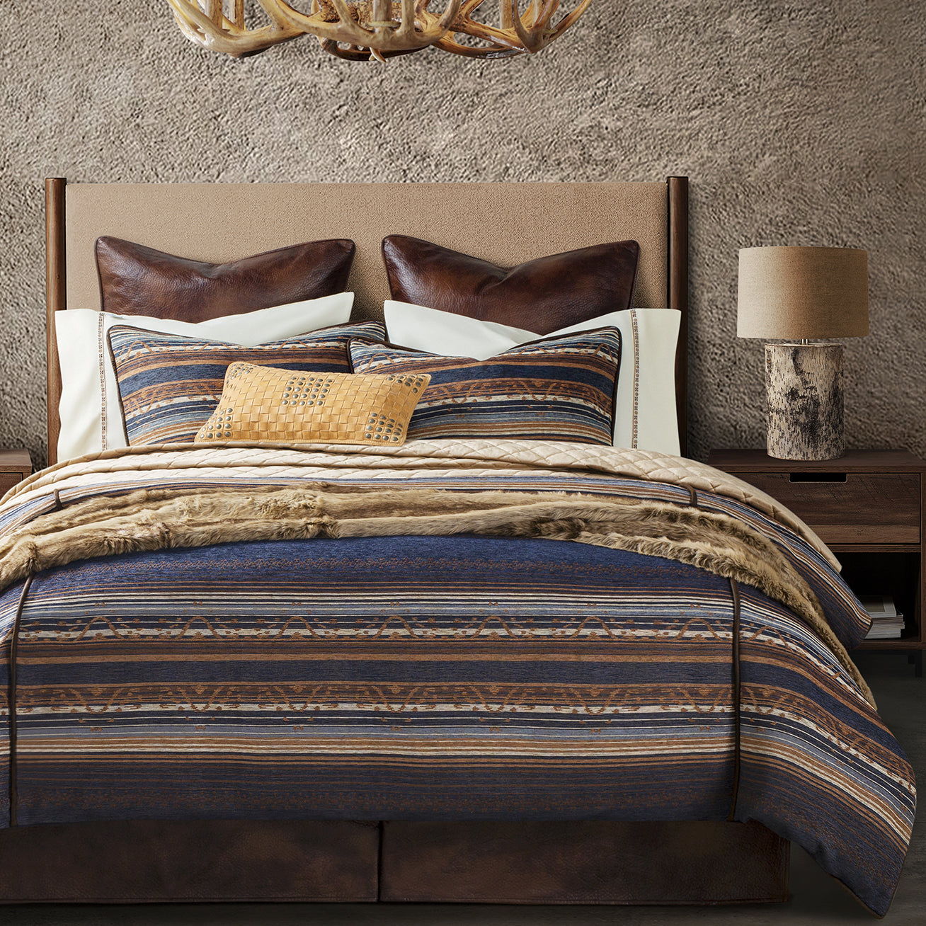 Estes - King Chenille Duvet Cover Set (Set of 3) - Blue