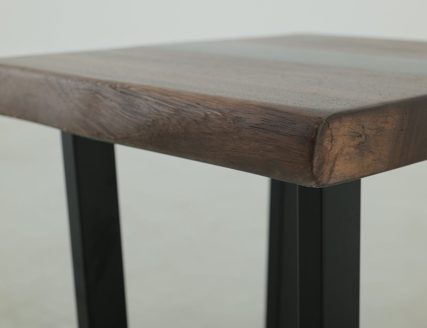 Riverwood - Table