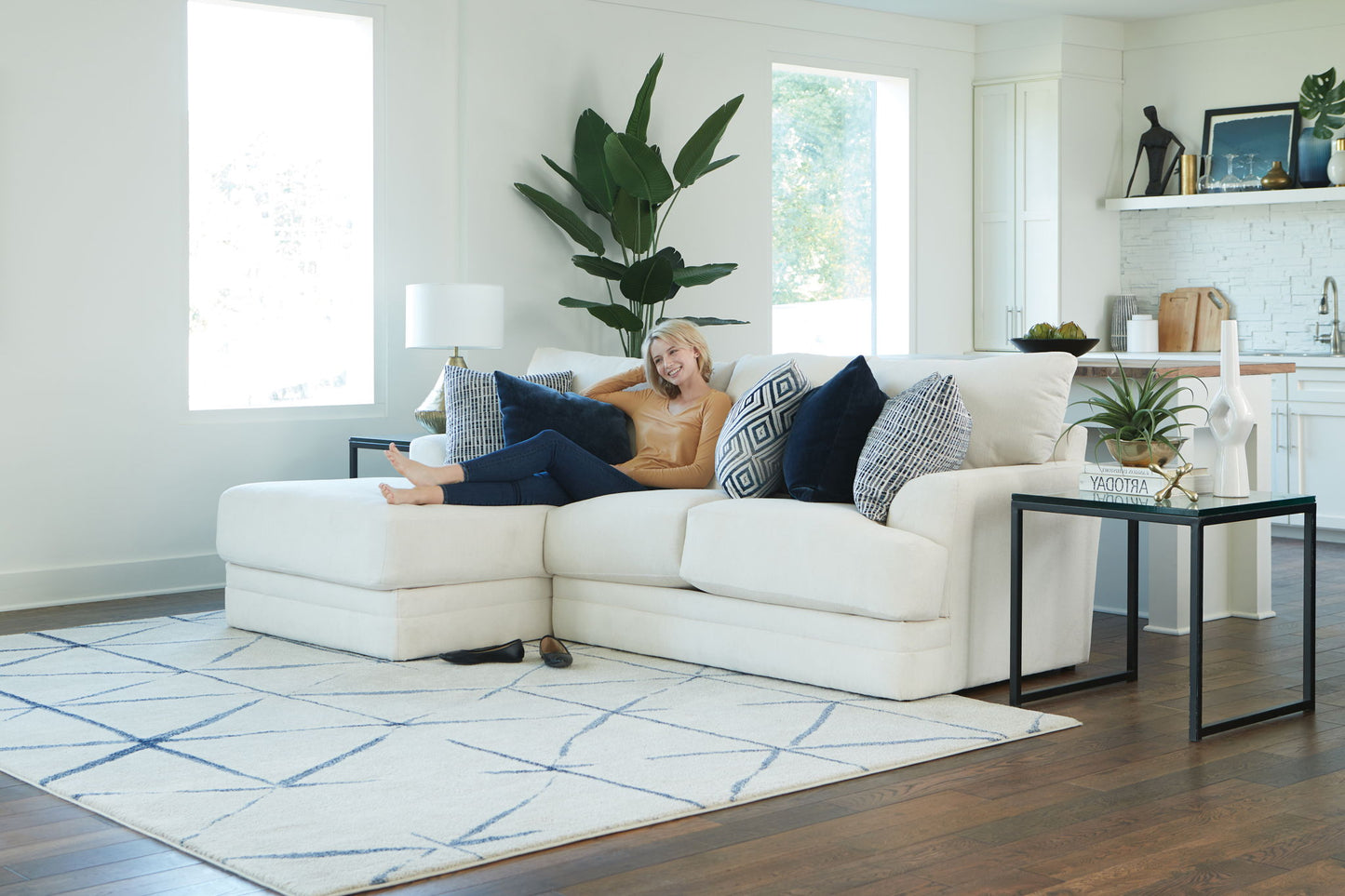 Polaris - Sectional With Comfort Coil Seating And Accent Pillows Included