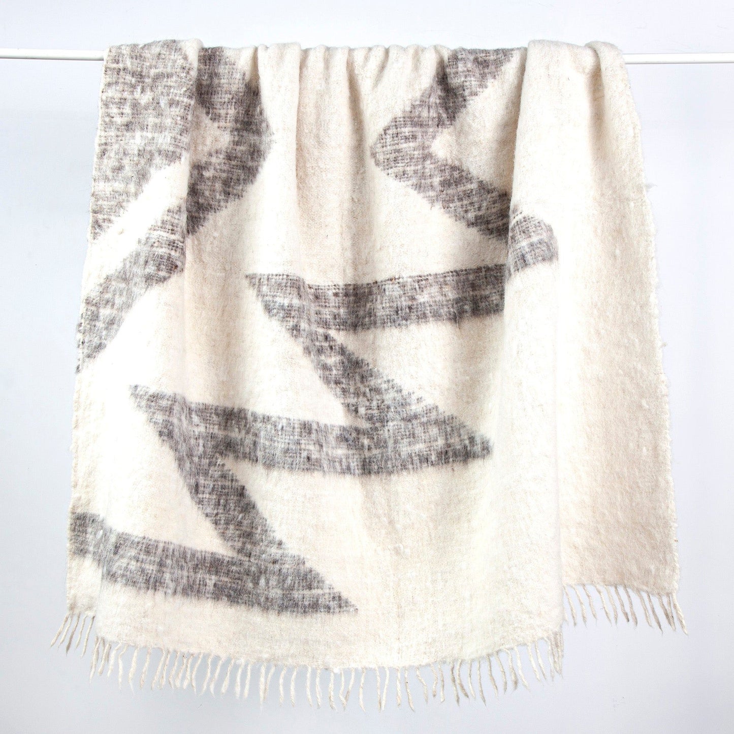 Maguey - 100% Wool Handwoven Throw Blanket - Natural / Tan