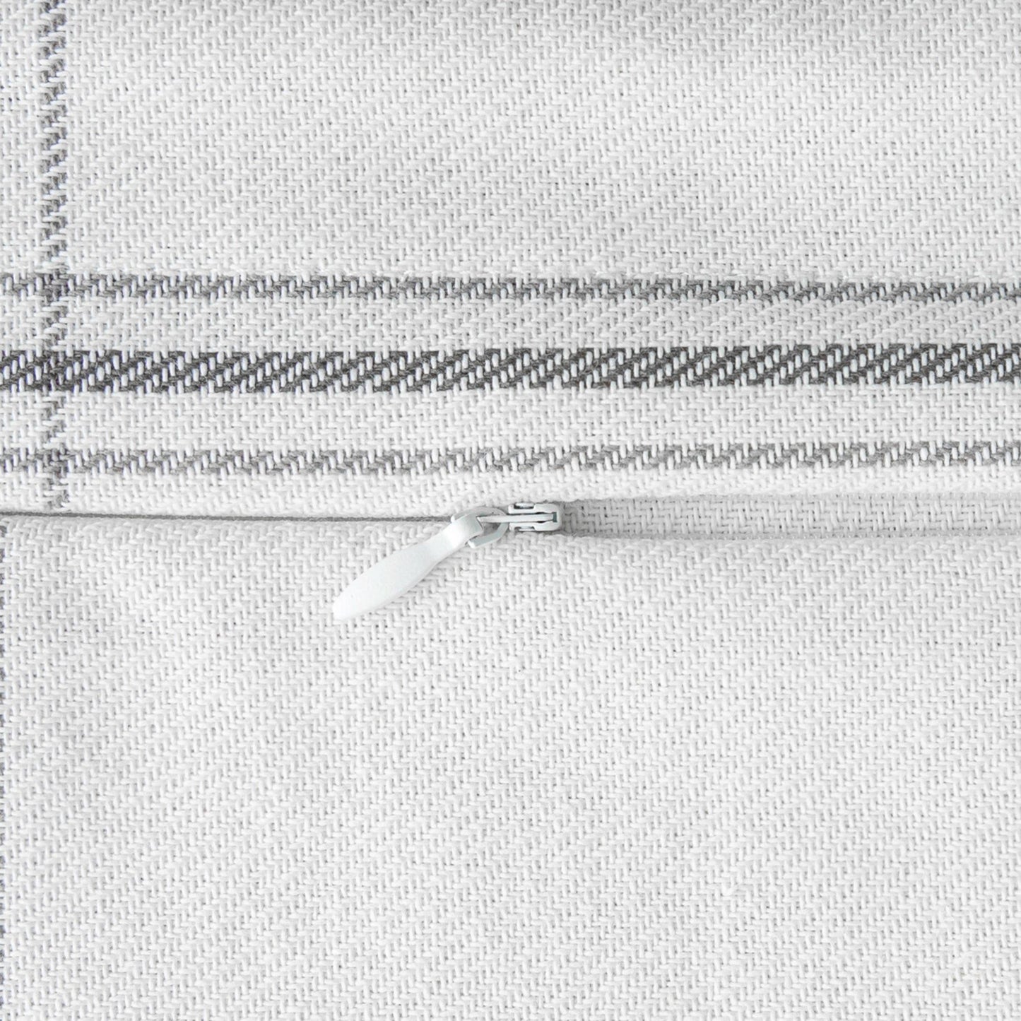 Windowpane - Queen Plaid Duvet Cover Set (Set of 3) - White