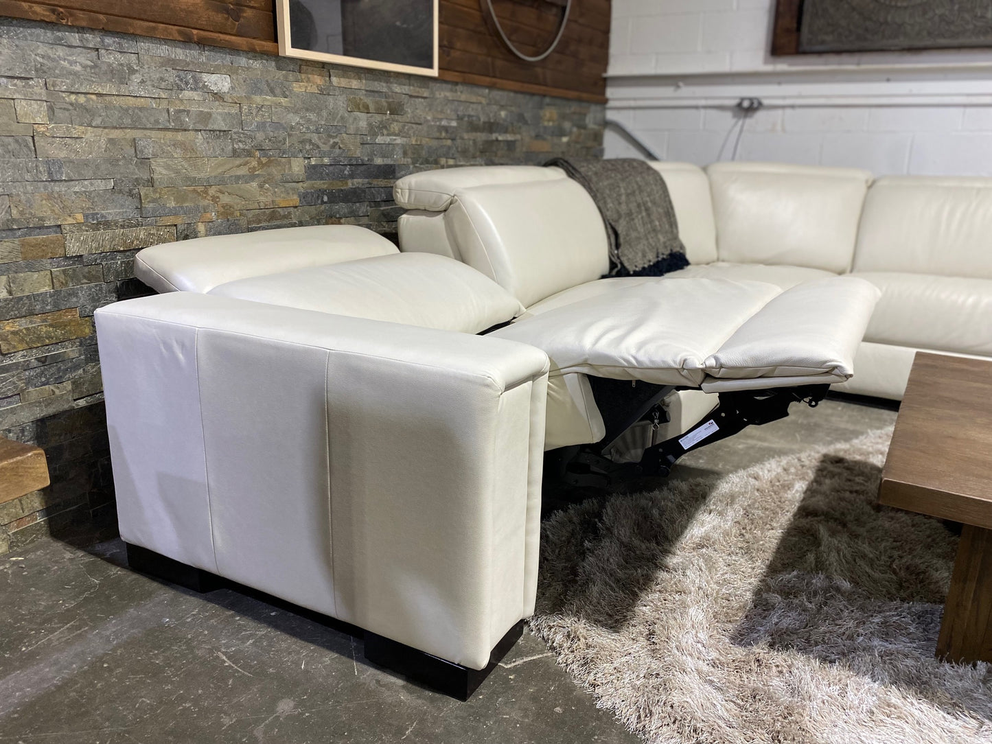 Armitage Sectional by La Z Boy