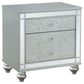 Gunnison 4-piece California King Bedroom Set Silver Metallic