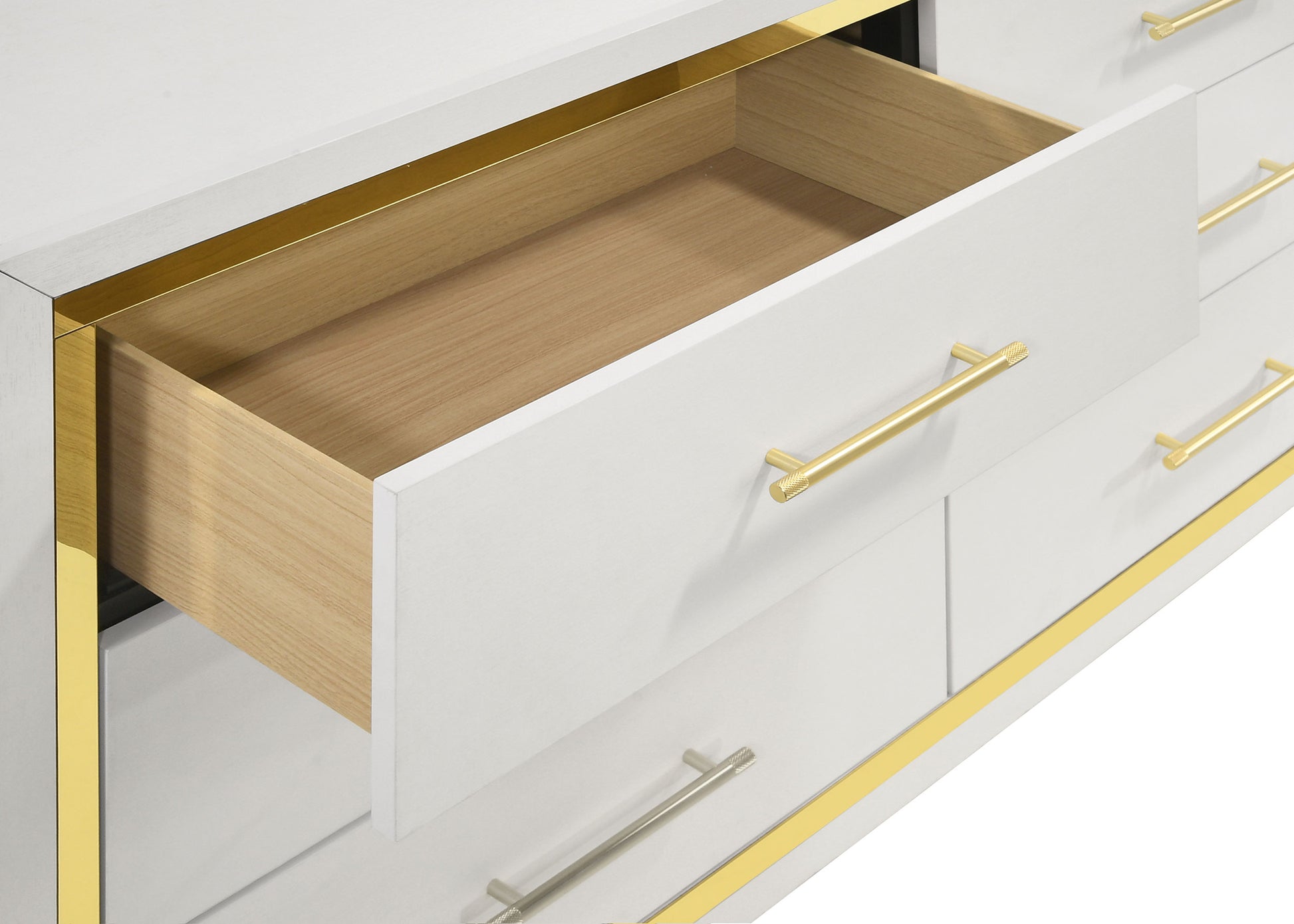 Lucia 6-drawer Dresser with Mirror White Charlotte's Furniture and Fashion Lucia 6-drawer Dresser with Mirror White Charlotte's Furniture and Fashion