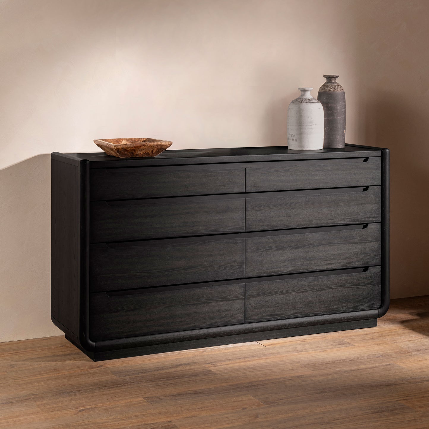 Leandro 8-drawer Bedroom Dresser Cabinet Burnished Black