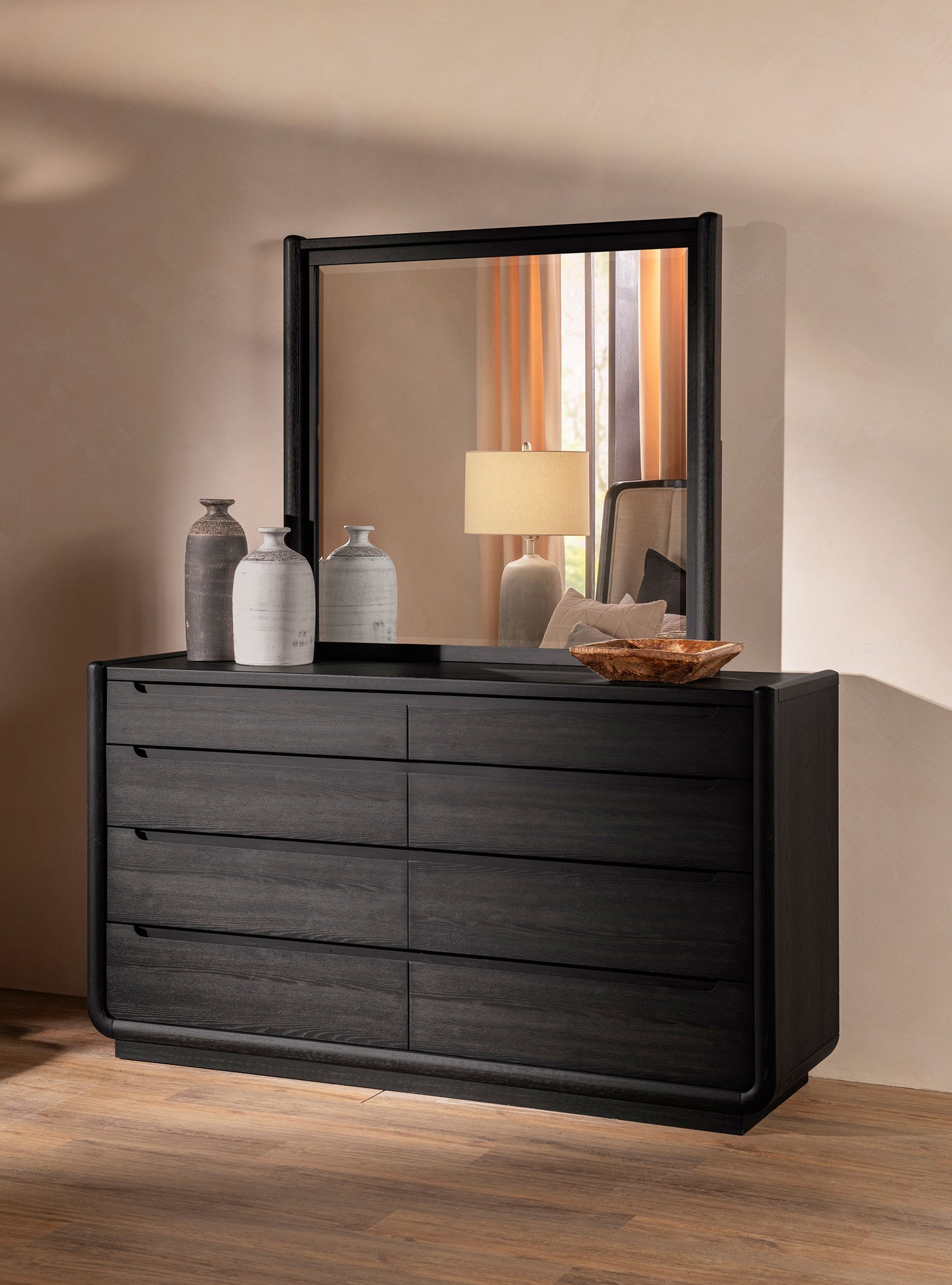 Leandro 8-drawer Bedroom Dresser with Mirror Burnished Black